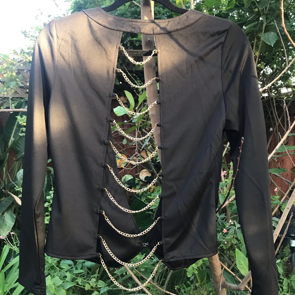 Black Jacket with open back chain. - Picture 4 of 4